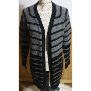 L.E.I. Fuzzy Gray and Black Stripe Cardigan Sweater - Tunic Length - Size L GUC